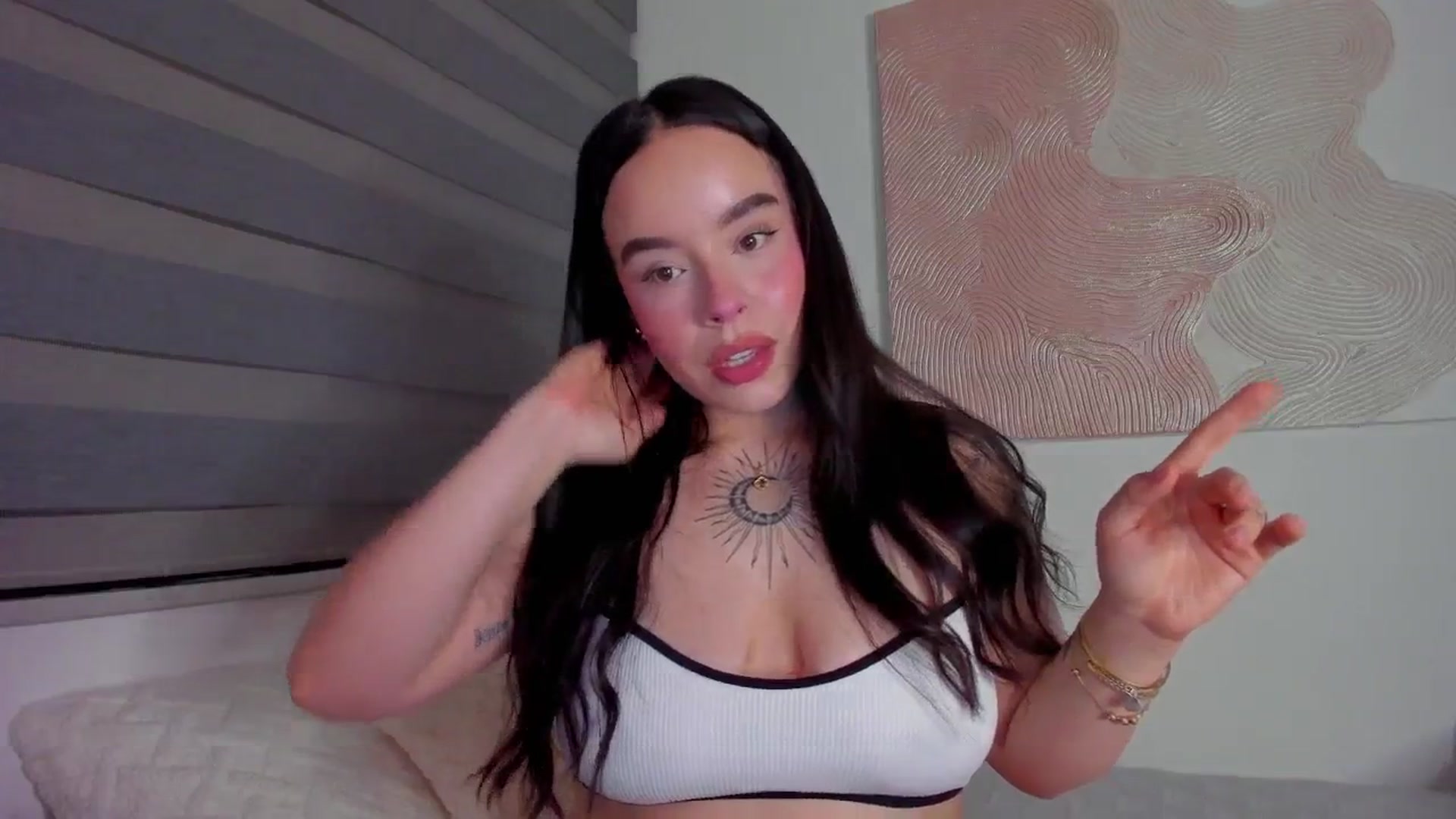Gallery image thumbnail from Marilyn___'s myfreecams stream on, 03/13/2025, 24:27 image 3 of 20