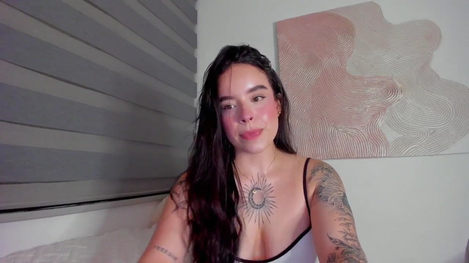 Gallery image thumbnail from Marilyn___'s myfreecams stream on, 03/13/2025, 24:59 image 6 of 20