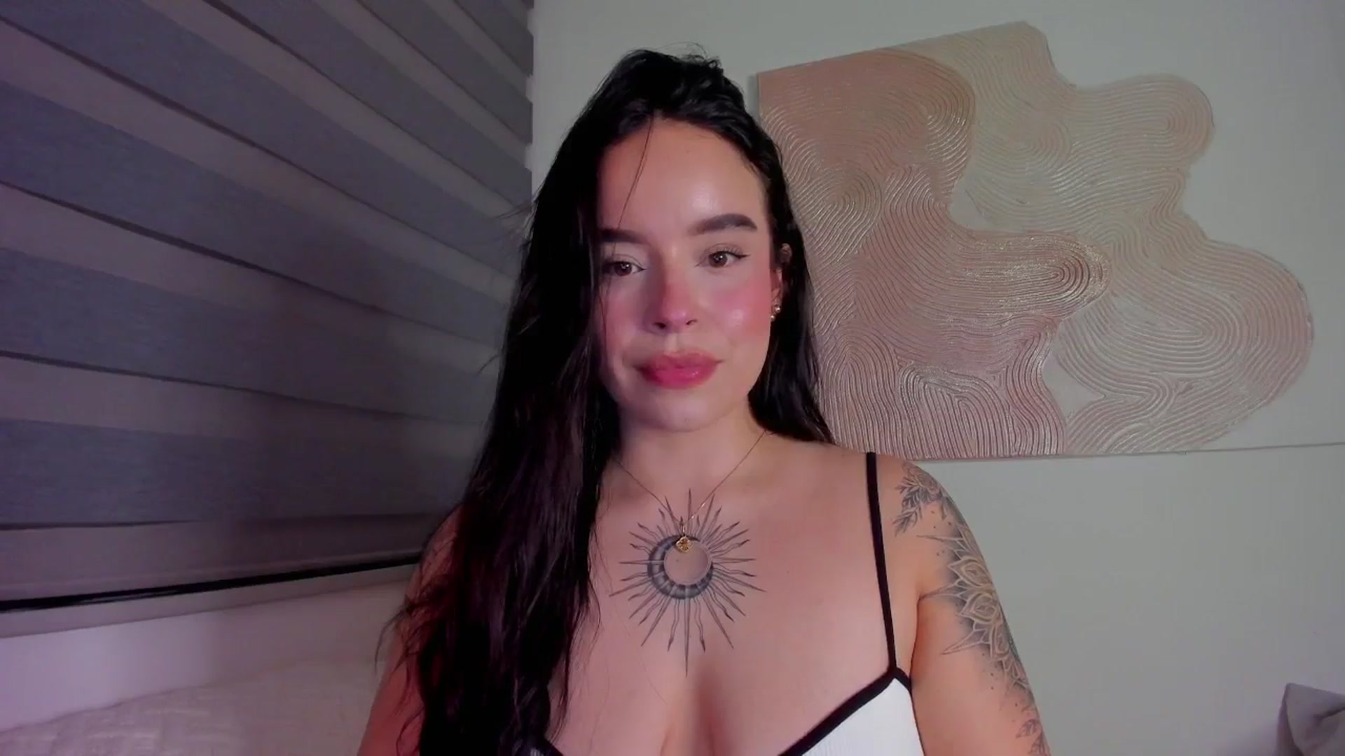 Gallery image thumbnail from Marilyn___'s myfreecams stream on, 03/13/2025, 24:59 image 9 of 20
