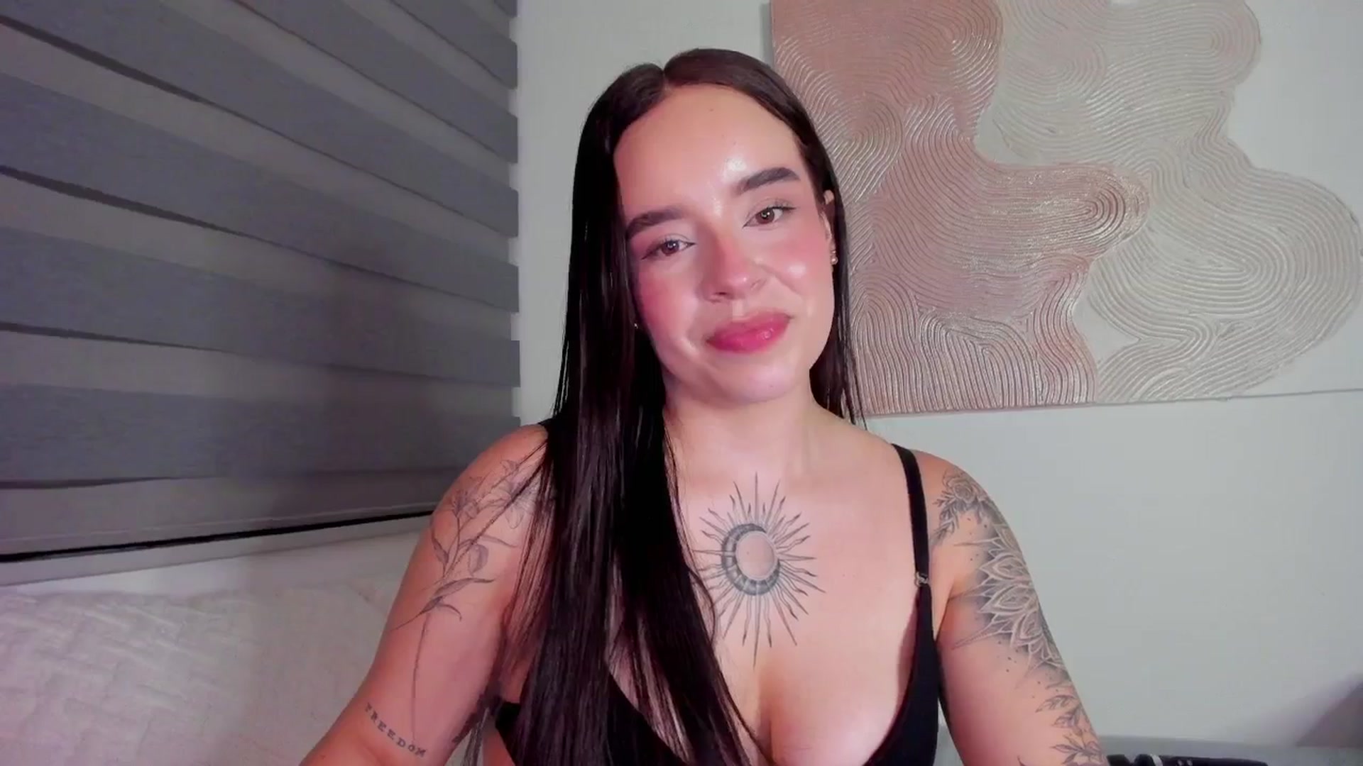 Gallery image thumbnail from Marilyn___'s myfreecams stream on, 03/23/2025, 02:57 image 10 of 20