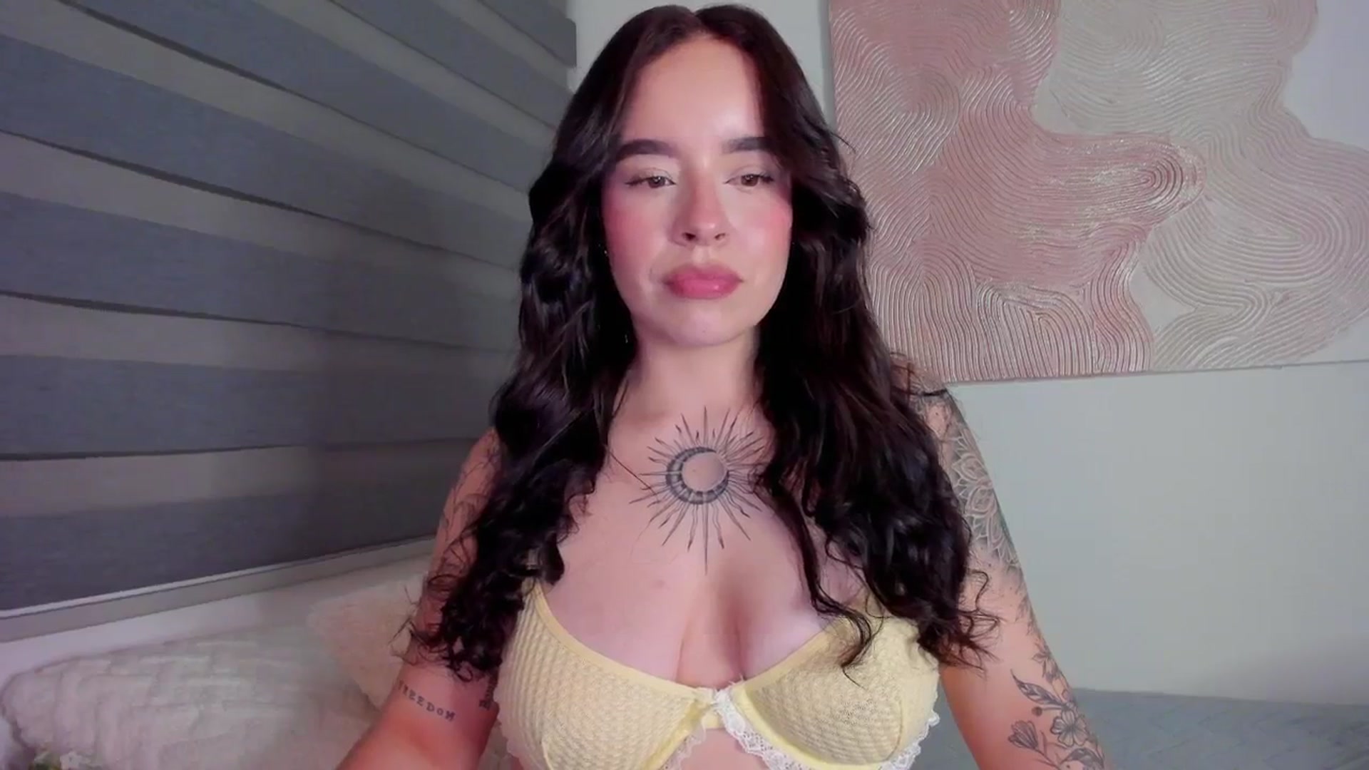 Gallery image thumbnail from Marilyn___'s myfreecams stream on, 03/24/2025, 24:16 image 12 of 20