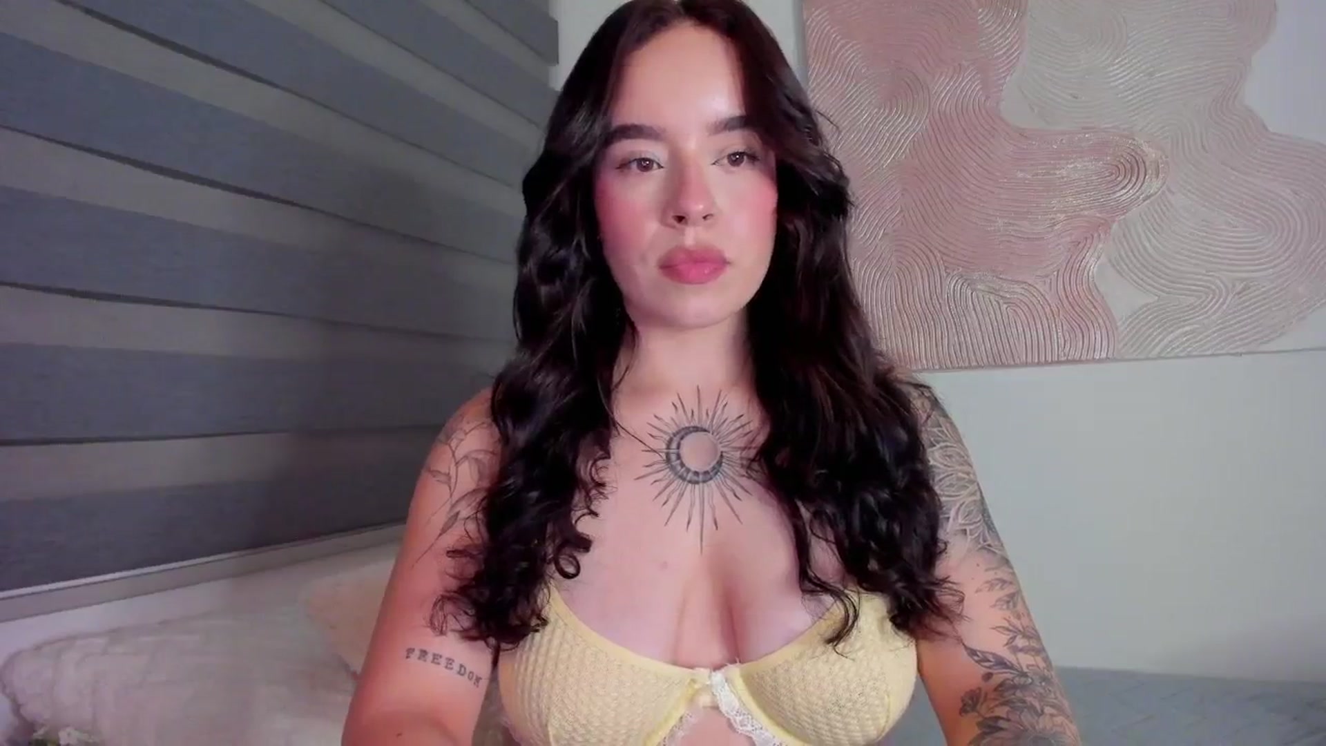 Gallery image thumbnail from Marilyn___'s myfreecams stream on, 03/24/2025, 24:16 image 11 of 20