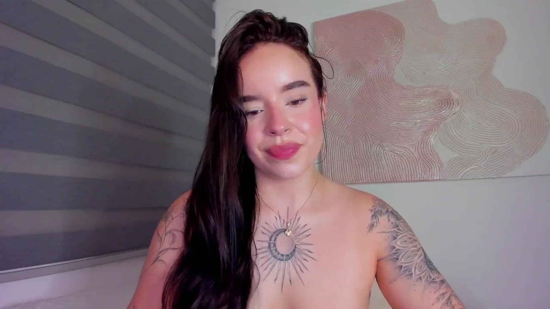 Gallery image thumbnail from Marilyn___'s myfreecams stream on, 03/30/2025, 24:00 image 20 of 20