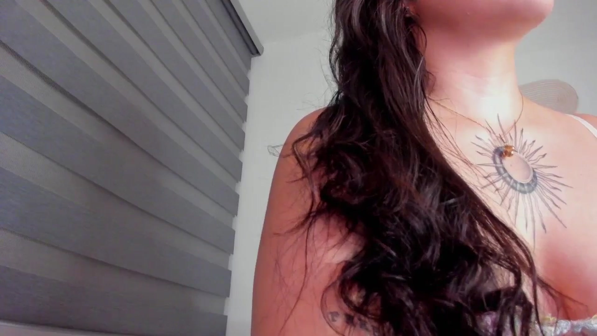 Gallery image thumbnail from Marilyn___'s myfreecams stream on, 03/31/2025, 24:49 image 10 of 20