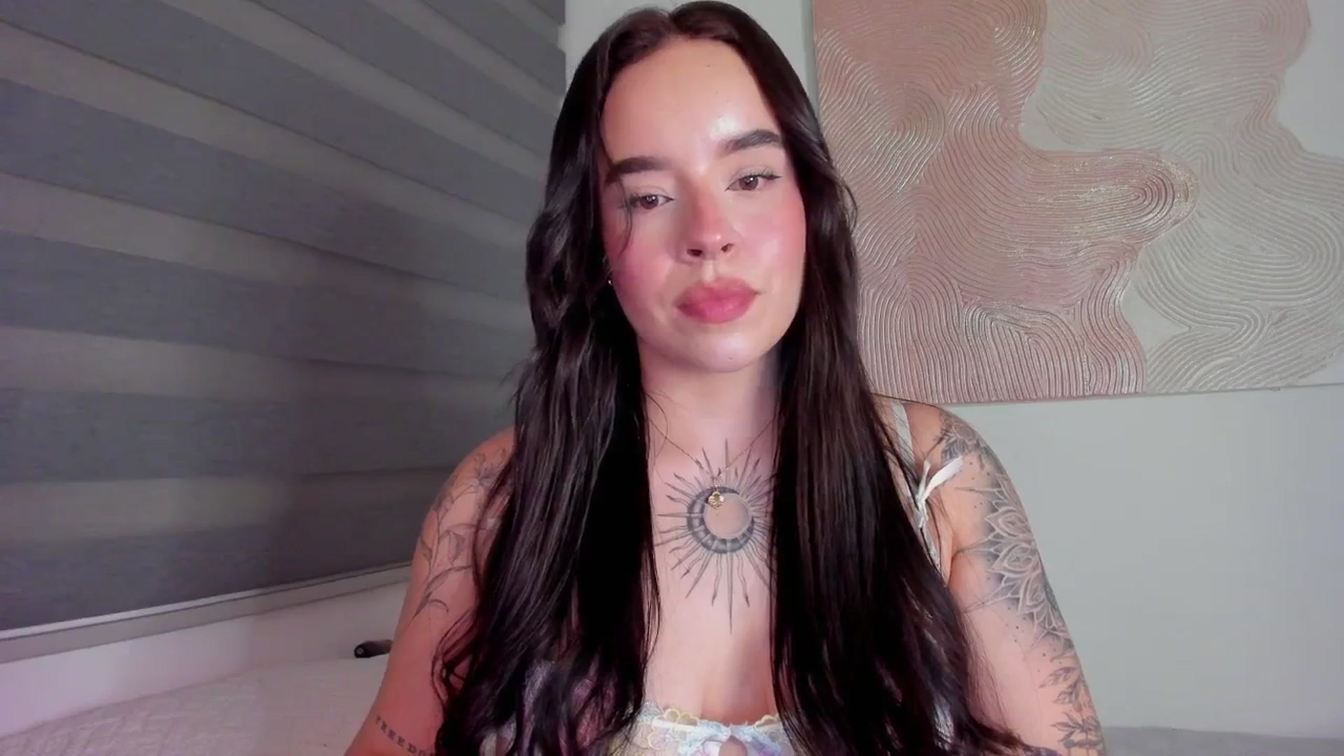 Gallery image thumbnail from Marilyn___'s myfreecams stream on, 03/31/2025, 24:49 image 14 of 20