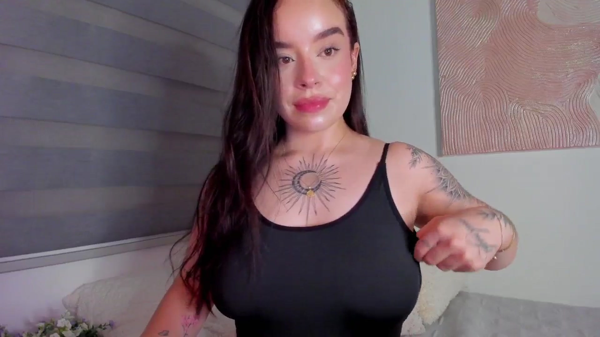 Gallery image thumbnail from Marilyn___'s myfreecams stream on, 04/04/2025, 24:14 image 11 of 20