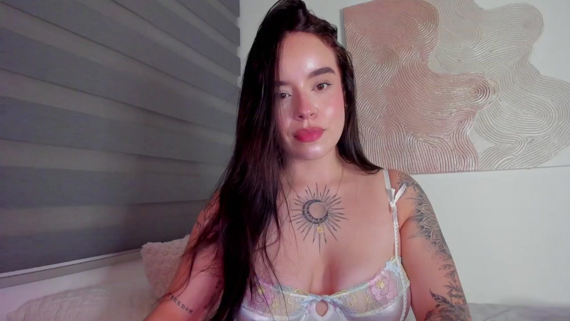 Gallery image thumbnail from Marilyn___'s myfreecams stream on, 04/04/2025, 02:59 image 1 of 20