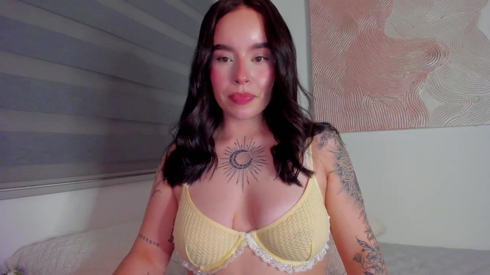 Gallery image thumbnail from Marilyn___'s myfreecams stream on, 04/05/2025, 24:58 image 3 of 20