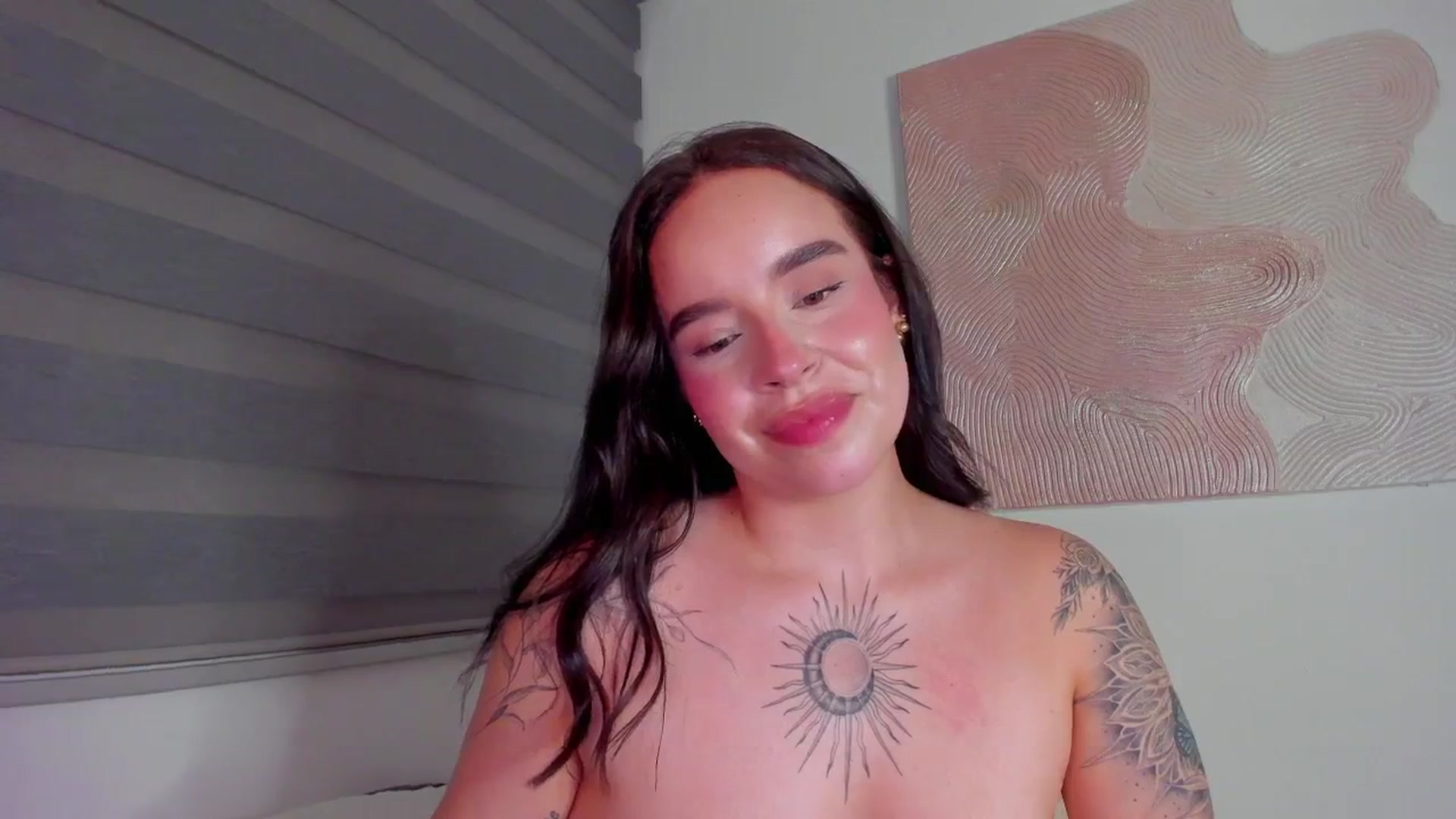 Gallery image thumbnail from Marilyn___'s myfreecams stream on, 04/05/2025, 03:11 image 15 of 20
