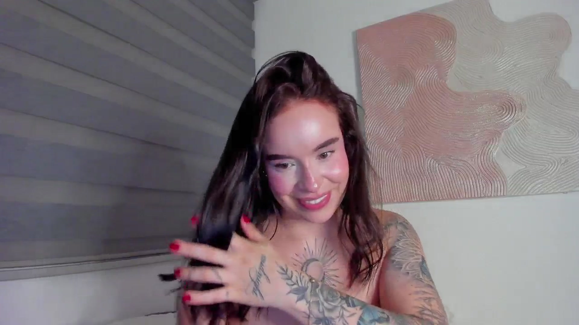 Gallery image thumbnail from Marilyn___'s myfreecams stream on, 04/05/2025, 03:11 image 17 of 20