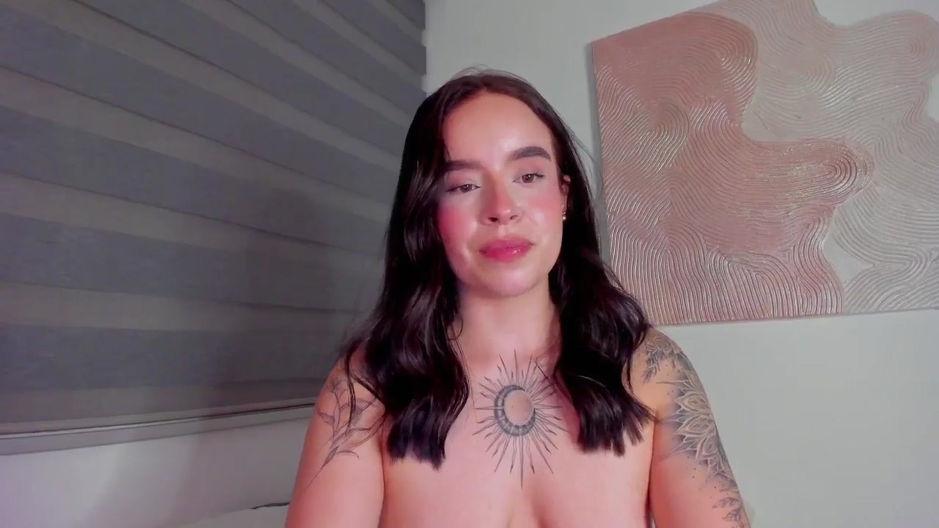 Gallery image thumbnail from Marilyn___'s myfreecams stream on, 04/05/2025, 03:11 image 14 of 20