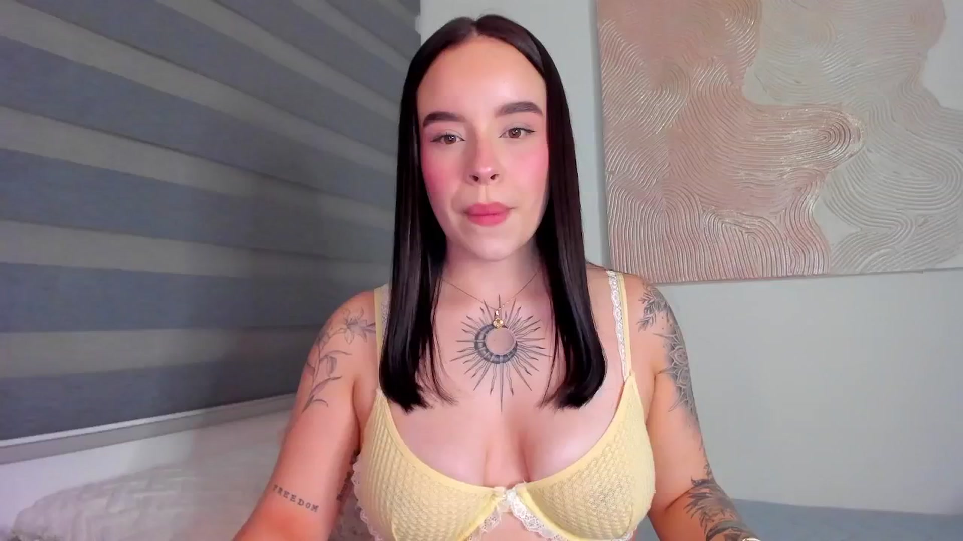 Gallery image thumbnail from Marilyn___'s myfreecams stream on, 04/22/2025, 23:51 image 11 of 20