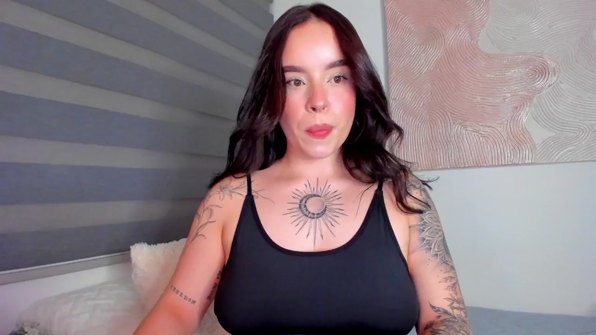 Gallery image thumbnail from Marilyn___'s myfreecams stream on, 04/25/2025, 24:16 image 5 of 20