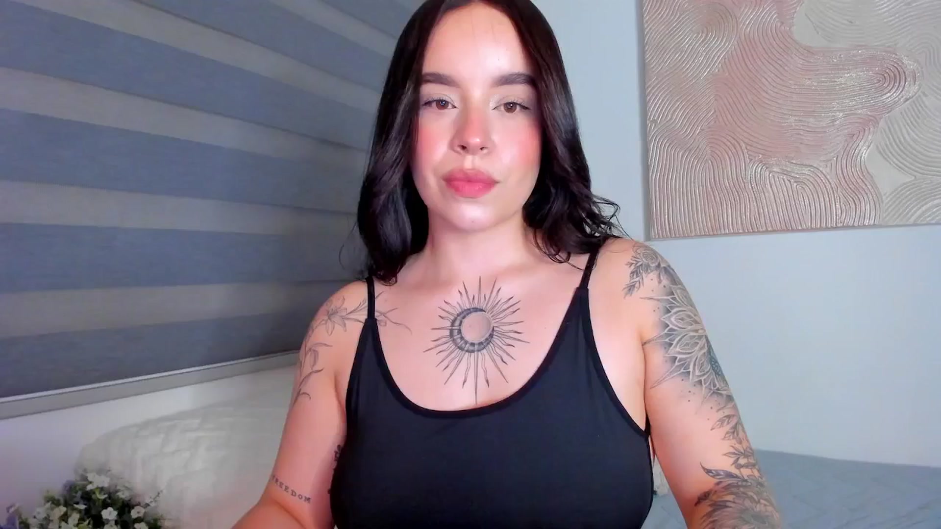 Gallery image thumbnail from Marilyn___'s myfreecams stream on, 04/25/2025, 01:04 image 11 of 20