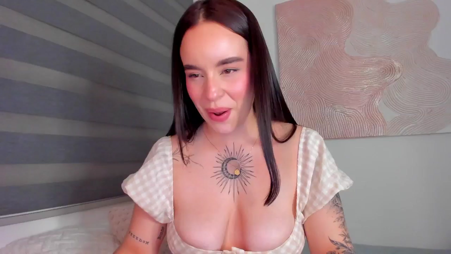 Gallery image thumbnail from Marilyn___'s myfreecams stream on, 04/29/2025, 24:33 image 10 of 20
