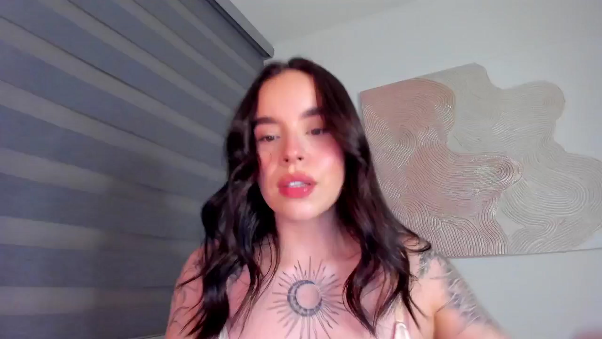 Gallery image thumbnail from Marilyn___'s myfreecams stream on, 05/02/2025, 24:08 image 10 of 20