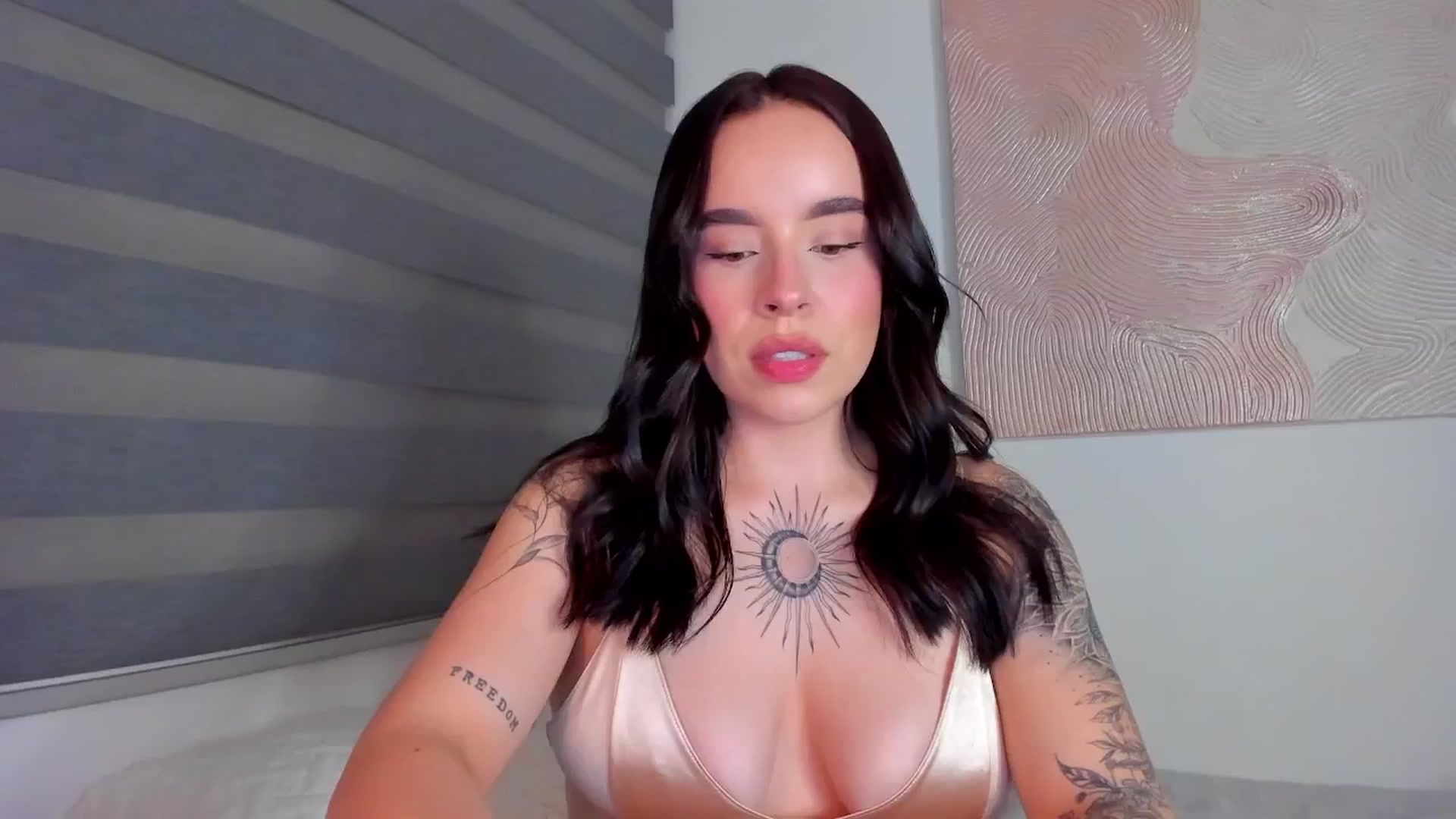Gallery image thumbnail from Marilyn___'s myfreecams stream on, 05/02/2025, 01:03 image 1 of 20