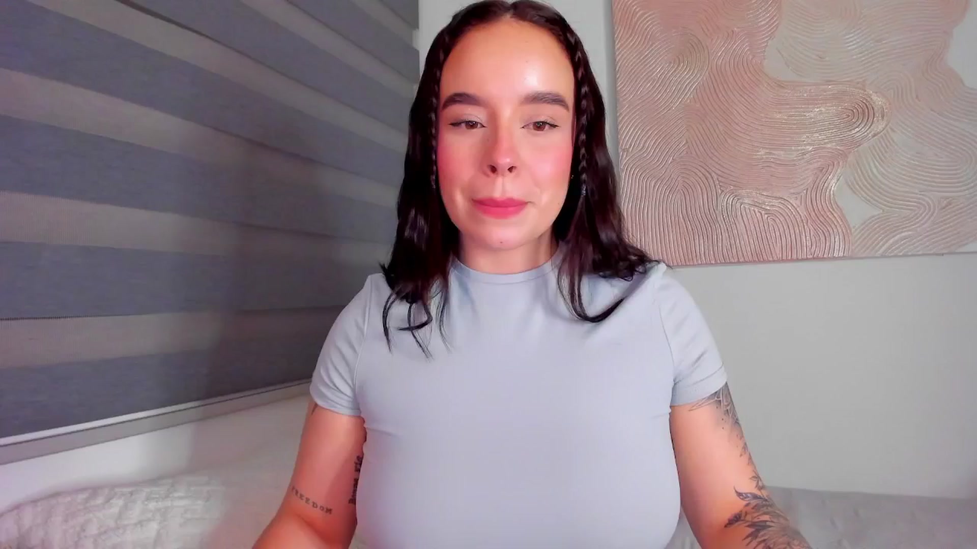 Gallery image thumbnail from Marilyn___'s myfreecams stream on, 05/07/2025, 01:10 image 1 of 20