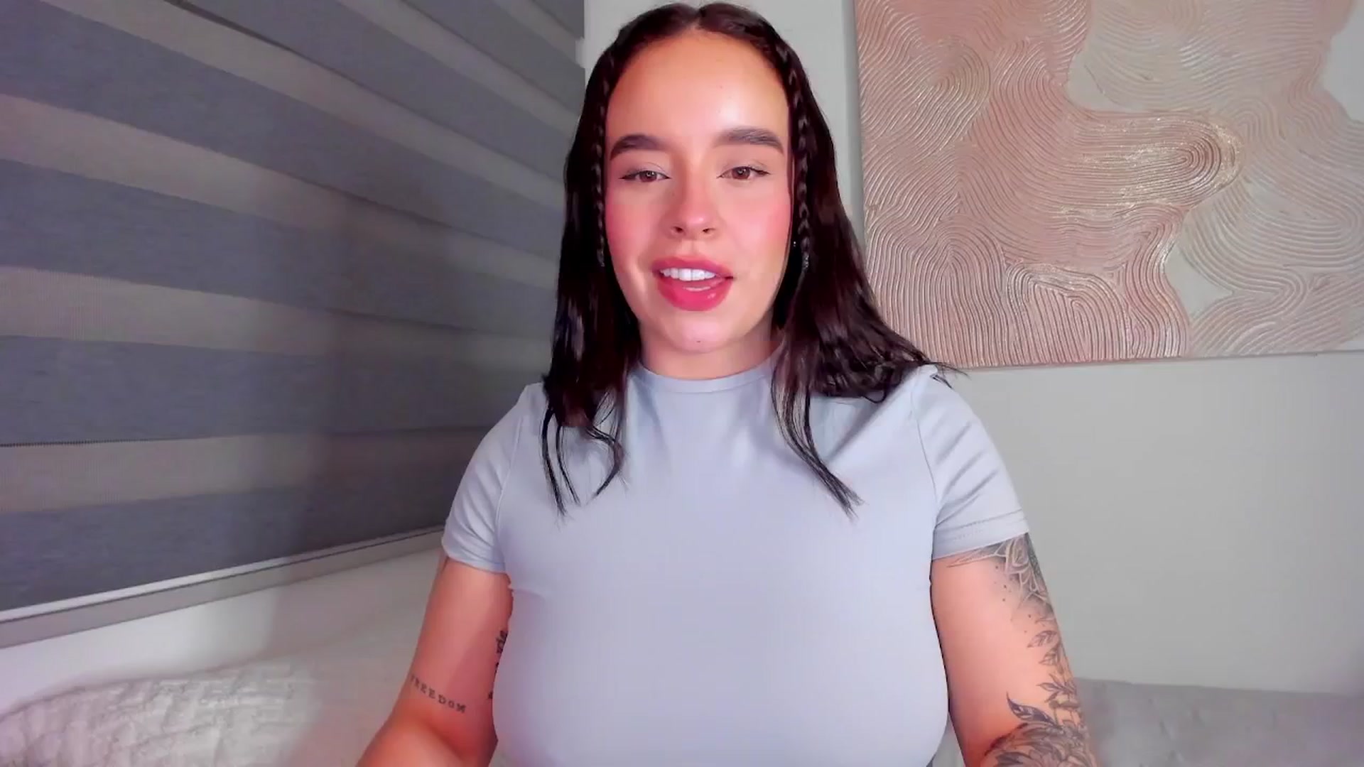 Gallery image thumbnail from Marilyn___'s myfreecams stream on, 05/07/2025, 01:10 image 4 of 20