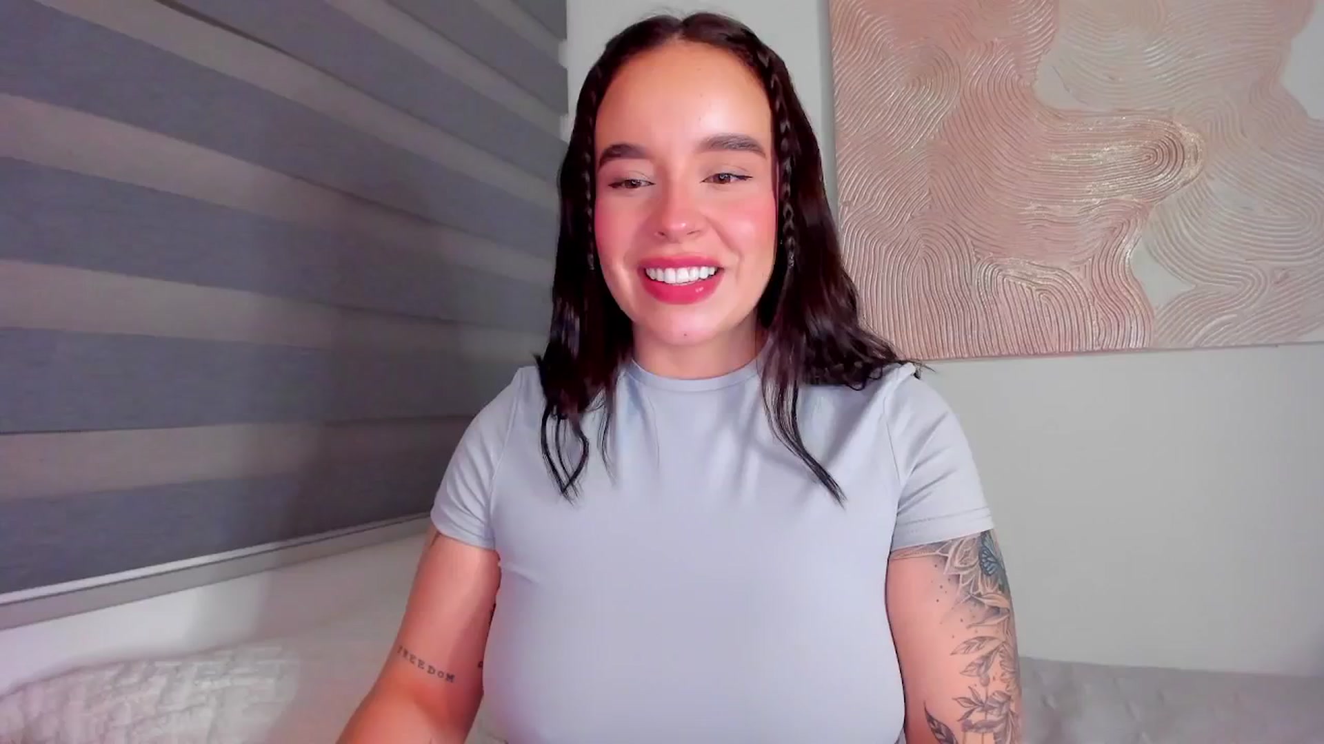 Gallery image thumbnail from Marilyn___'s myfreecams stream on, 05/07/2025, 01:10 image 2 of 20