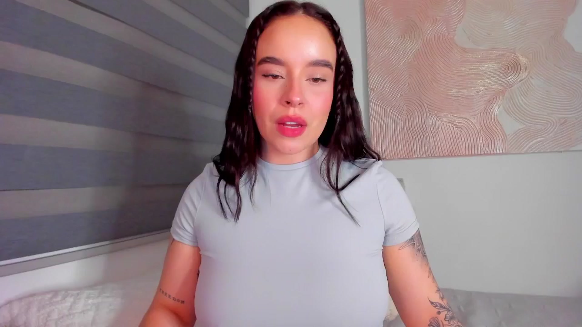 Gallery image thumbnail from Marilyn___'s myfreecams stream on, 05/07/2025, 01:10 image 7 of 20