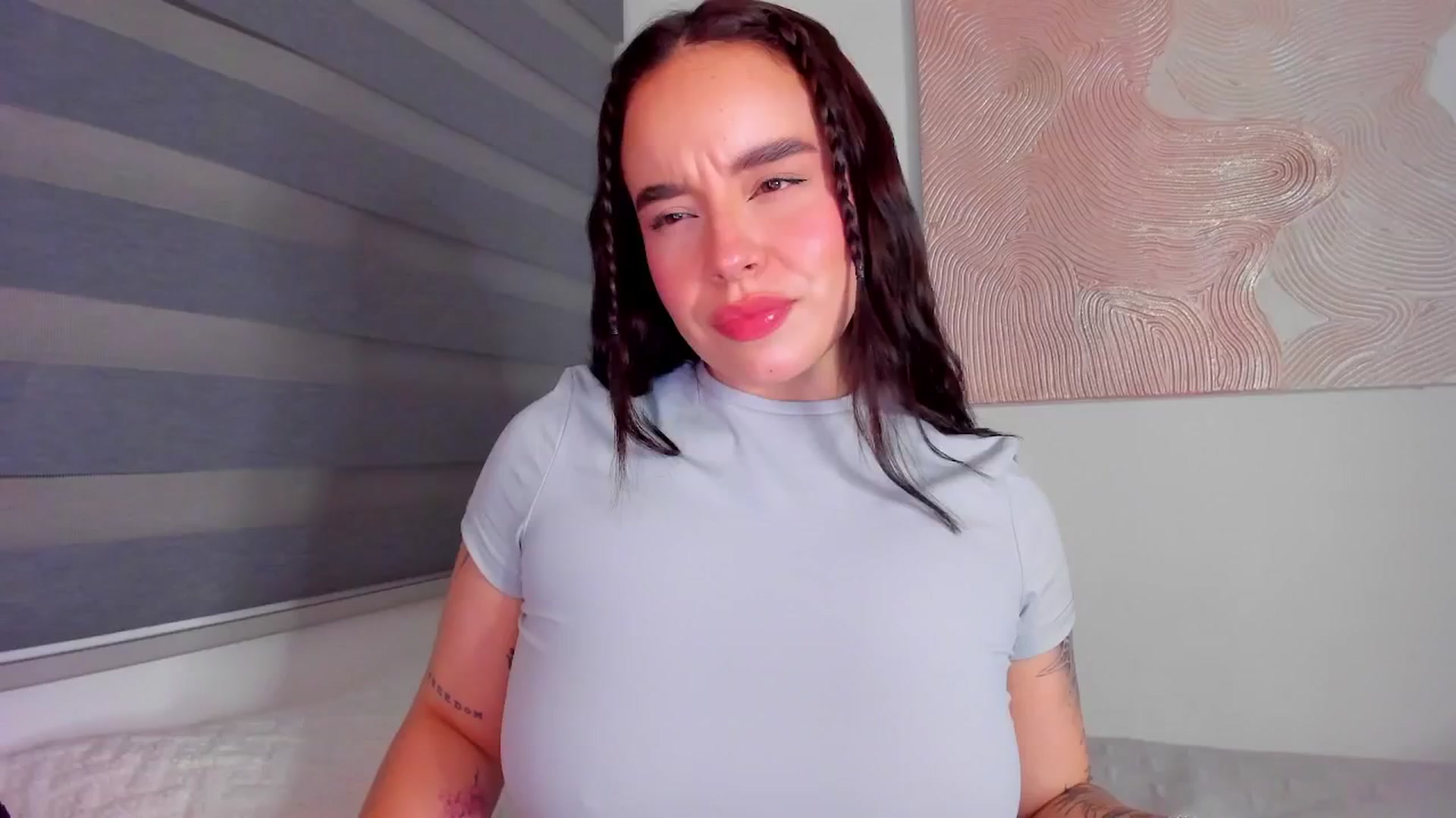 Gallery image thumbnail from Marilyn___'s myfreecams stream on, 05/07/2025, 01:44 image 9 of 20