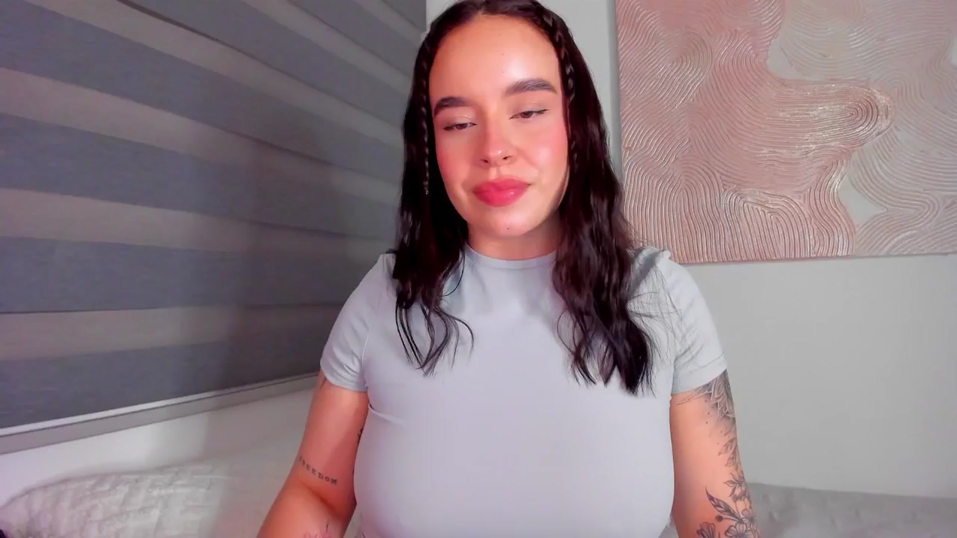 Gallery image thumbnail from Marilyn___'s myfreecams stream on, 05/07/2025, 01:44 image 20 of 20