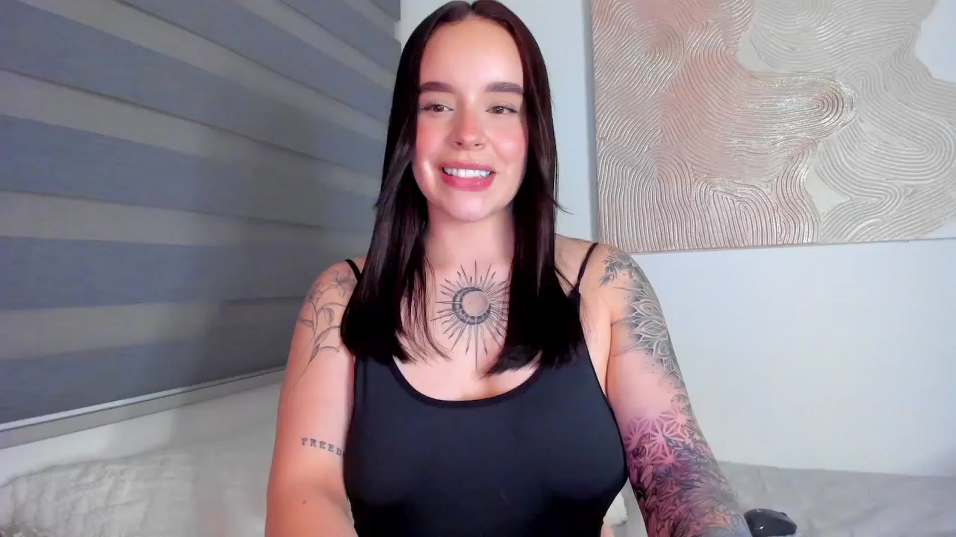 Gallery image thumbnail from Marilyn___'s myfreecams stream on, 05/09/2025, 01:28 image 14 of 20