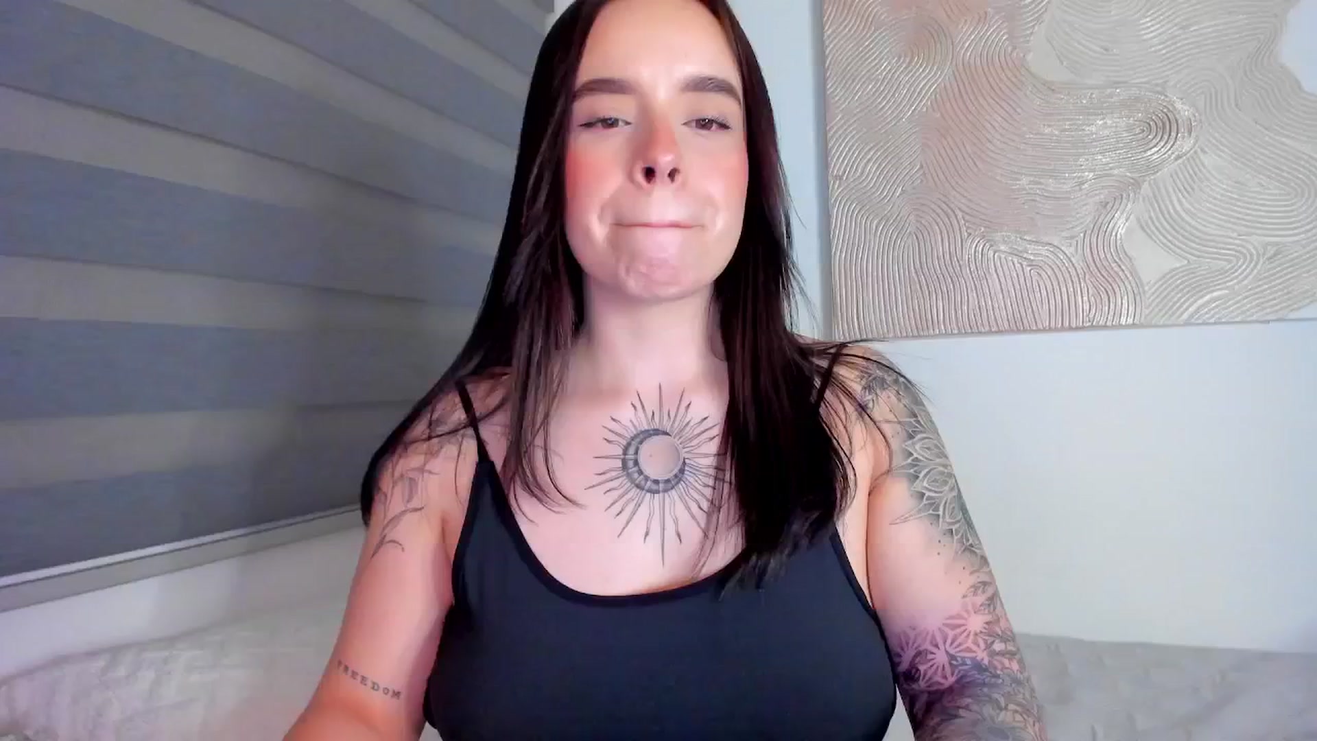 Gallery image thumbnail from Marilyn___'s myfreecams stream on, 05/09/2025, 02:49 image 2 of 20