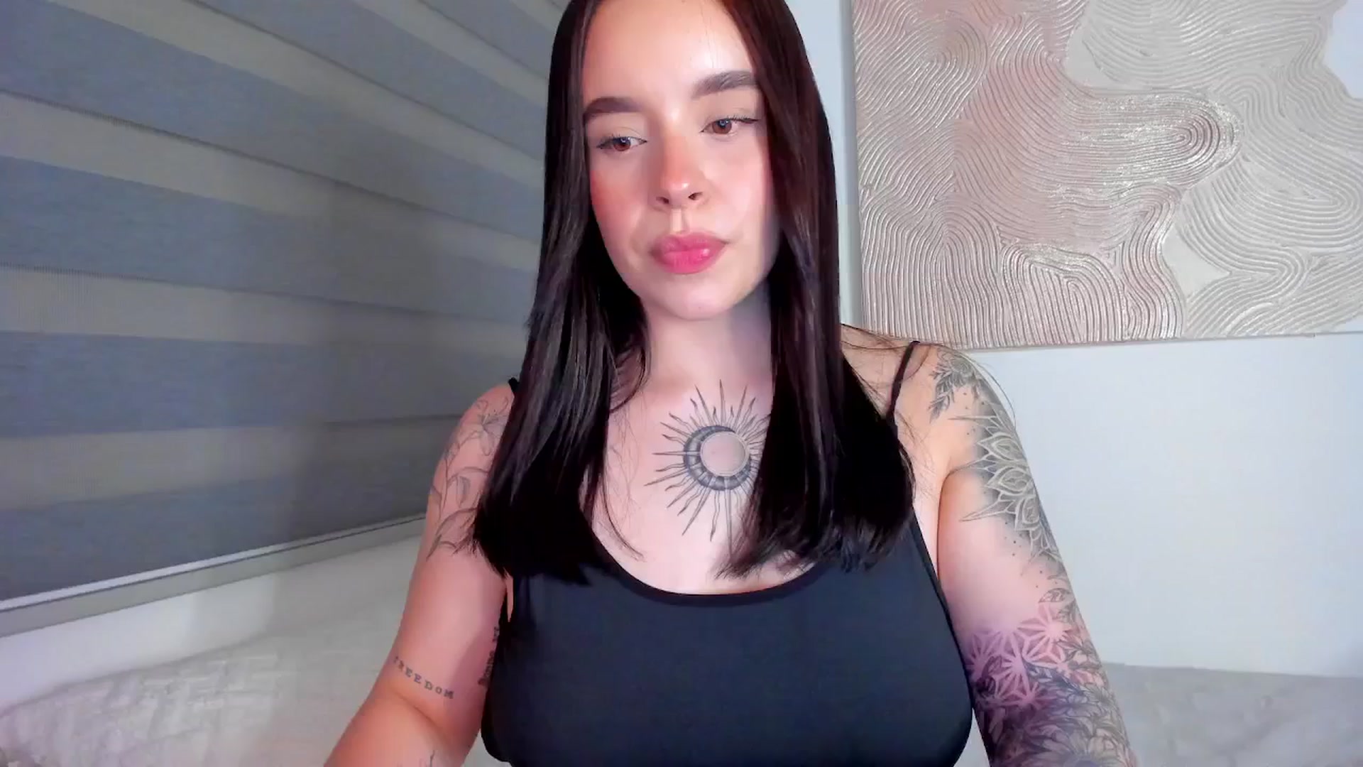 Gallery image thumbnail from Marilyn___'s myfreecams stream on, 05/09/2025, 02:49 image 6 of 20