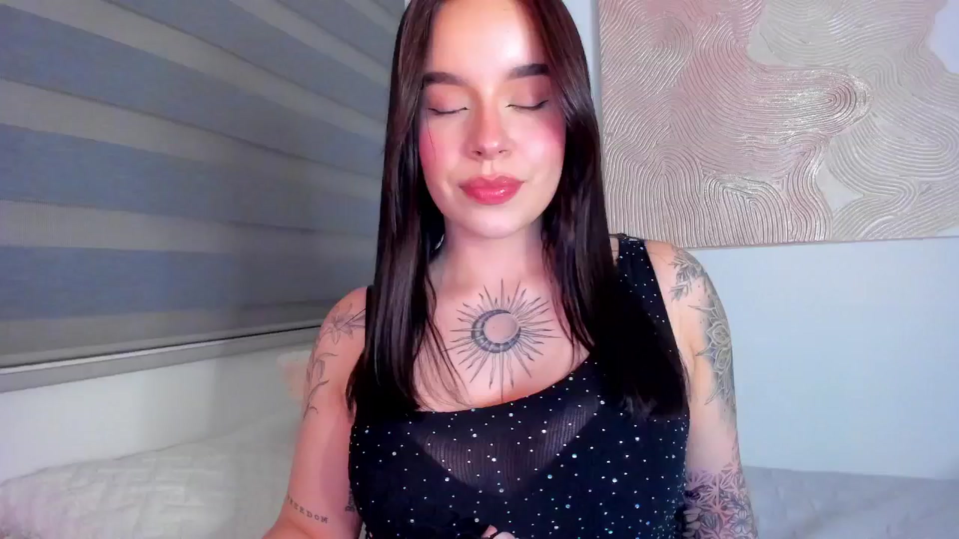 Gallery image thumbnail from Marilyn___'s myfreecams stream on, 05/09/2025, 23:54 image 16 of 20
