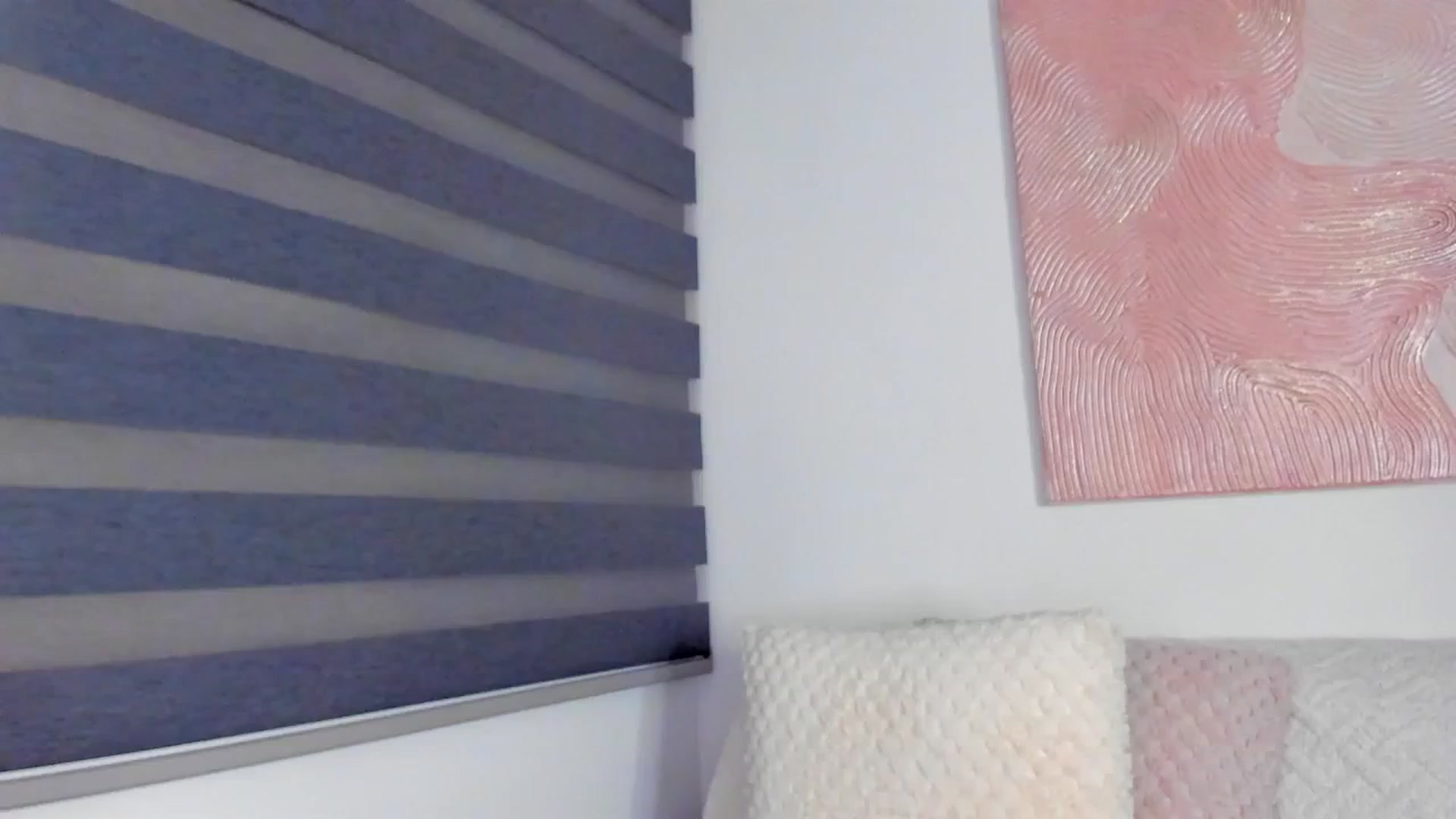 Gallery image thumbnail from Marilyn___'s myfreecams stream on, 05/25/2025, 24:17 image 18 of 20