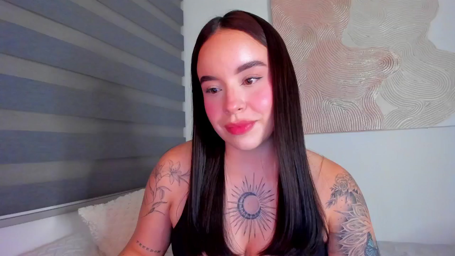 Gallery image thumbnail from Marilyn___'s myfreecams stream on, 05/29/2025, 24:08 image 7 of 20