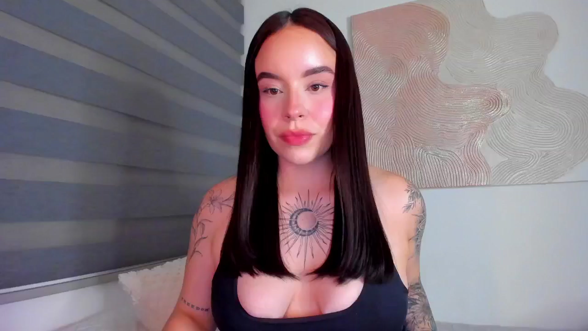 Gallery image thumbnail from Marilyn___'s myfreecams stream on, 05/29/2025, 24:08 image 16 of 20