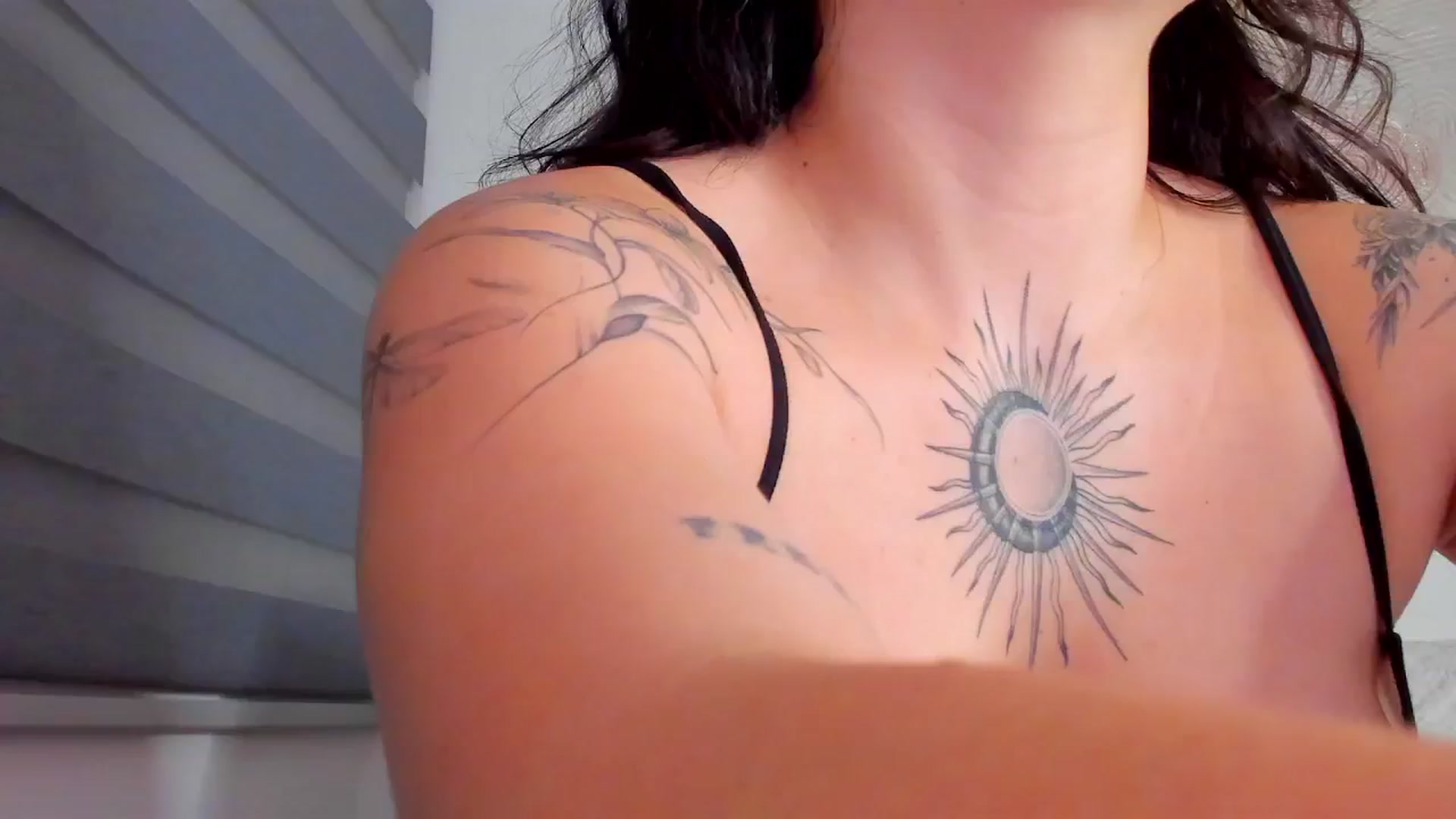 Gallery image thumbnail from Marilyn___'s myfreecams stream on, 05/31/2025, 02:42 image 8 of 20