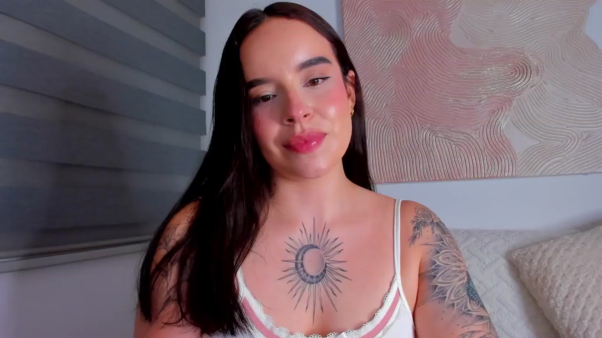 Gallery image thumbnail from Marilyn___'s myfreecams stream on, 06/02/2025, 24:47 image 16 of 20
