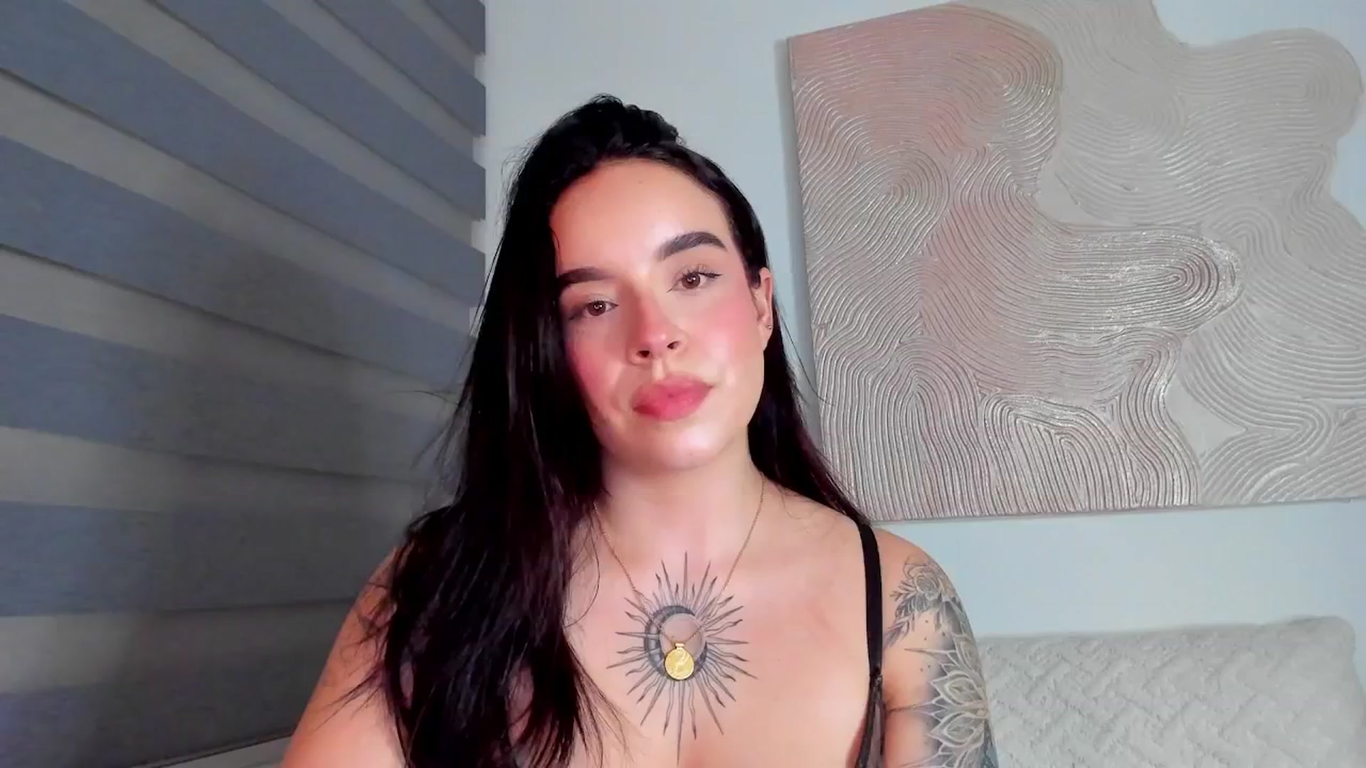 Gallery image thumbnail from Marilyn___'s myfreecams stream on, 06/10/2025, 24:01 image 18 of 20