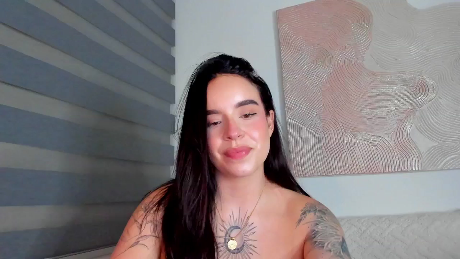 Gallery image thumbnail from Marilyn___'s myfreecams stream on, 06/10/2025, 01:39 image 19 of 20
