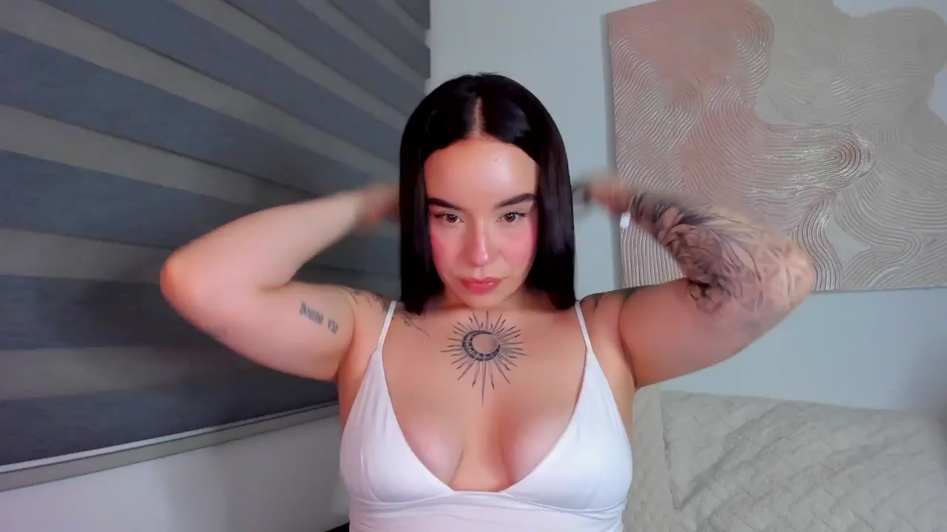 Gallery image thumbnail from Marilyn___'s myfreecams stream on, 06/12/2025, 24:20 image 17 of 20