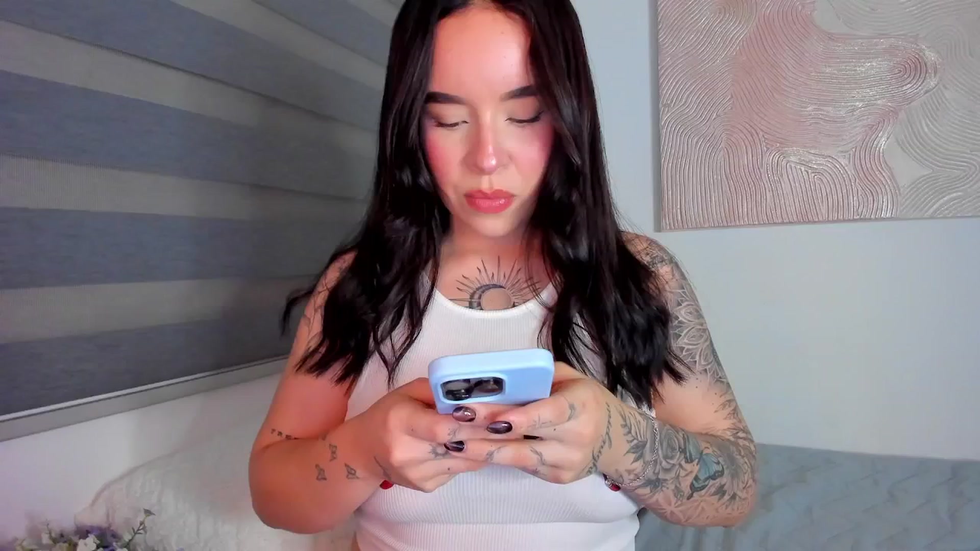 Gallery image thumbnail from Marilyn___'s myfreecams stream on, 06/13/2025, 23:50 image 11 of 20