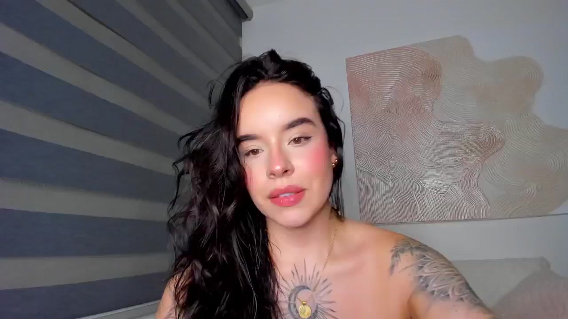Gallery image thumbnail from Marilyn___'s myfreecams stream on, 06/20/2025, 23:50 image 18 of 20