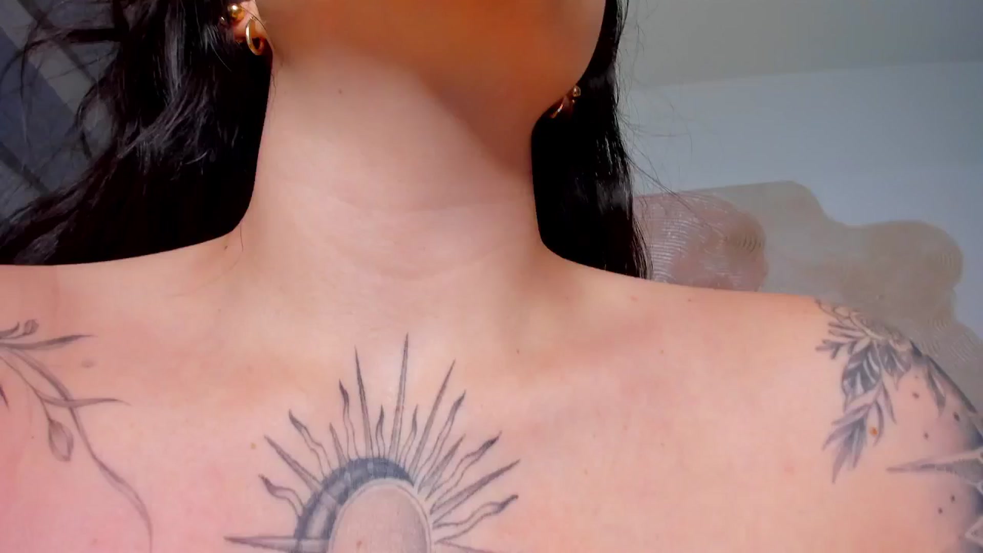 Gallery image thumbnail from Marilyn___'s myfreecams stream on, 06/26/2025, 01:27 image 19 of 20