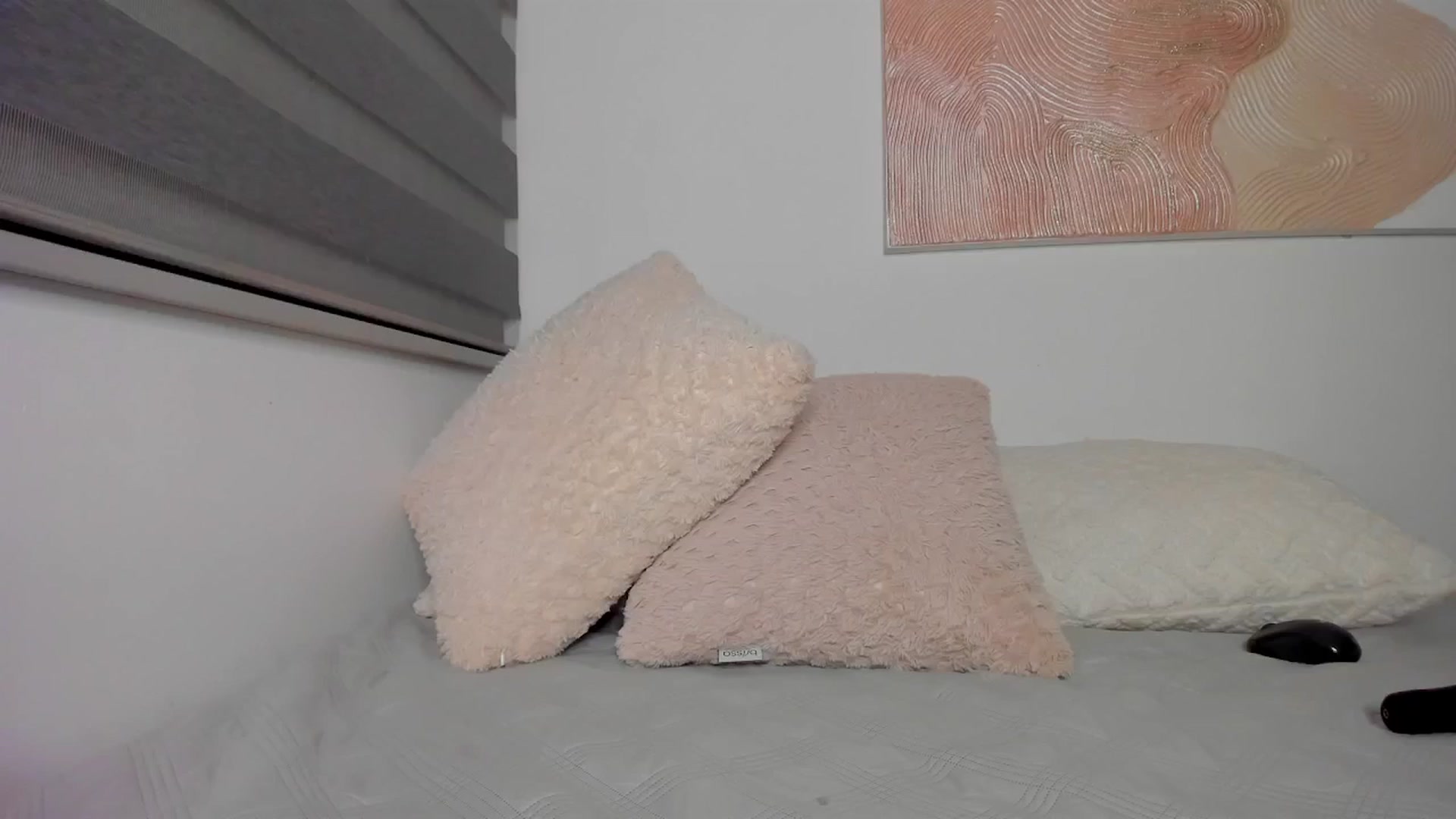 Gallery image thumbnail from Marilyn___'s myfreecams stream on, 06/27/2025, 24:44 image 7 of 20