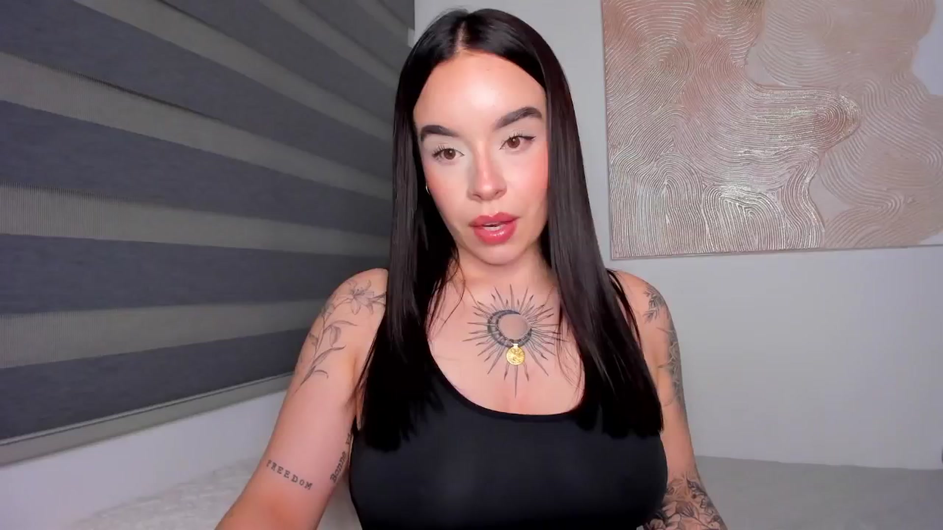 Gallery image thumbnail from Marilyn___'s myfreecams stream on, 06/29/2025, 24:21 image 1 of 20