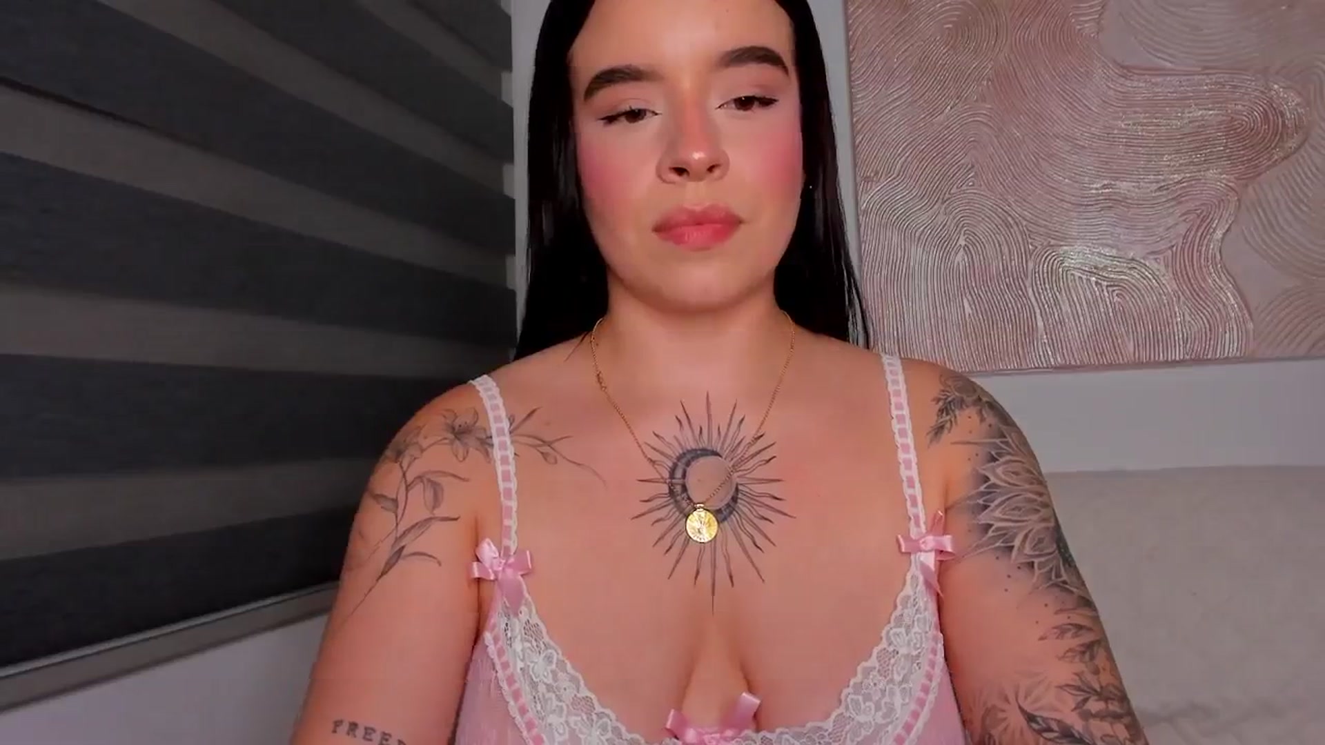 Gallery image thumbnail from Marilyn___'s myfreecams stream on, 07/07/2025, 24:59 image 14 of 20