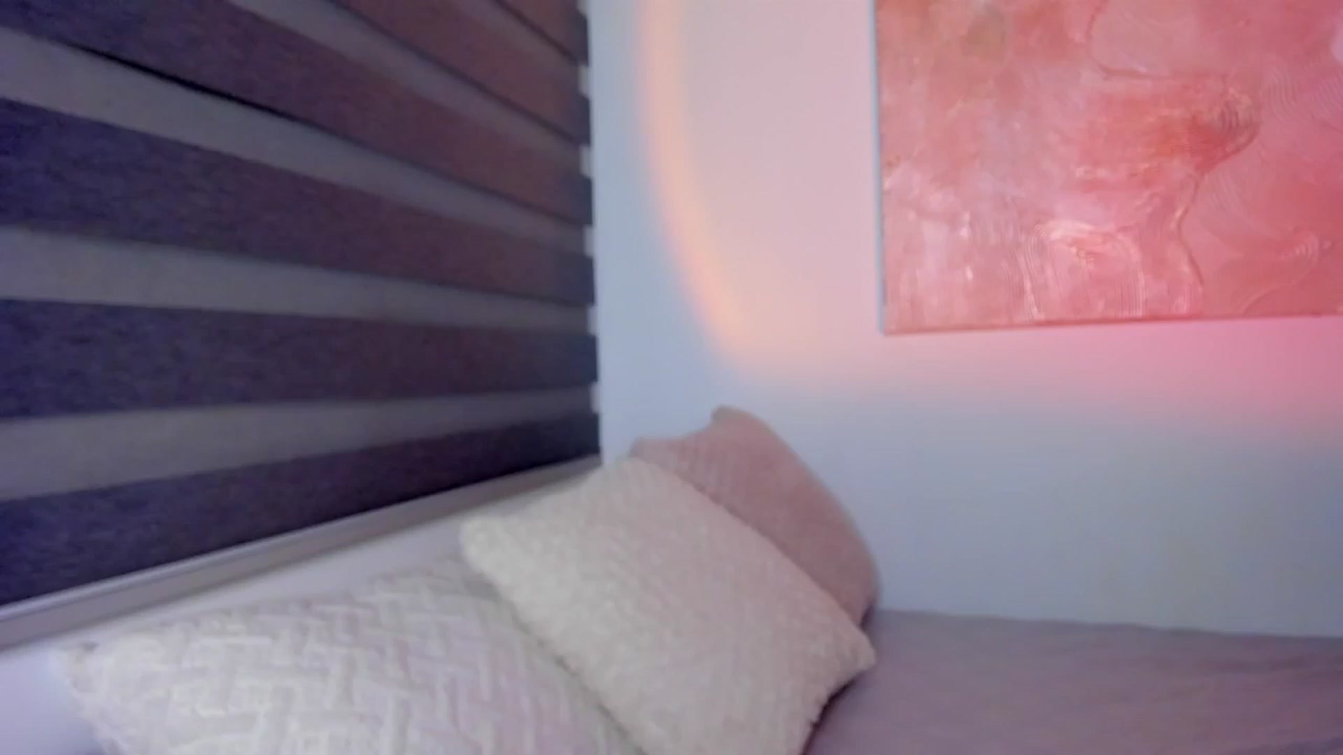 Gallery image thumbnail from Marilyn___'s myfreecams stream on, 07/25/2025, 01:24 image 2 of 20
