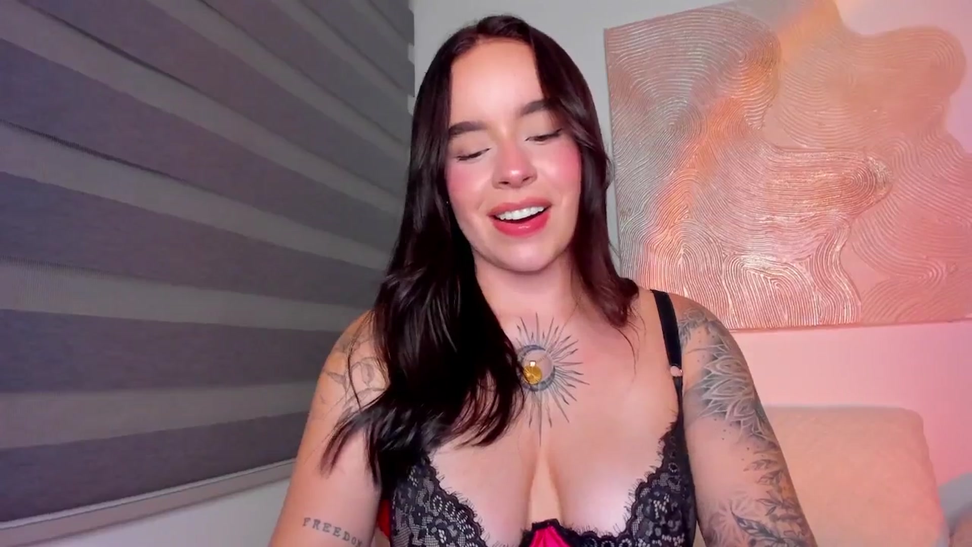 Gallery image thumbnail from Marilyn___'s myfreecams stream on, 07/28/2025, 24:12 image 20 of 20