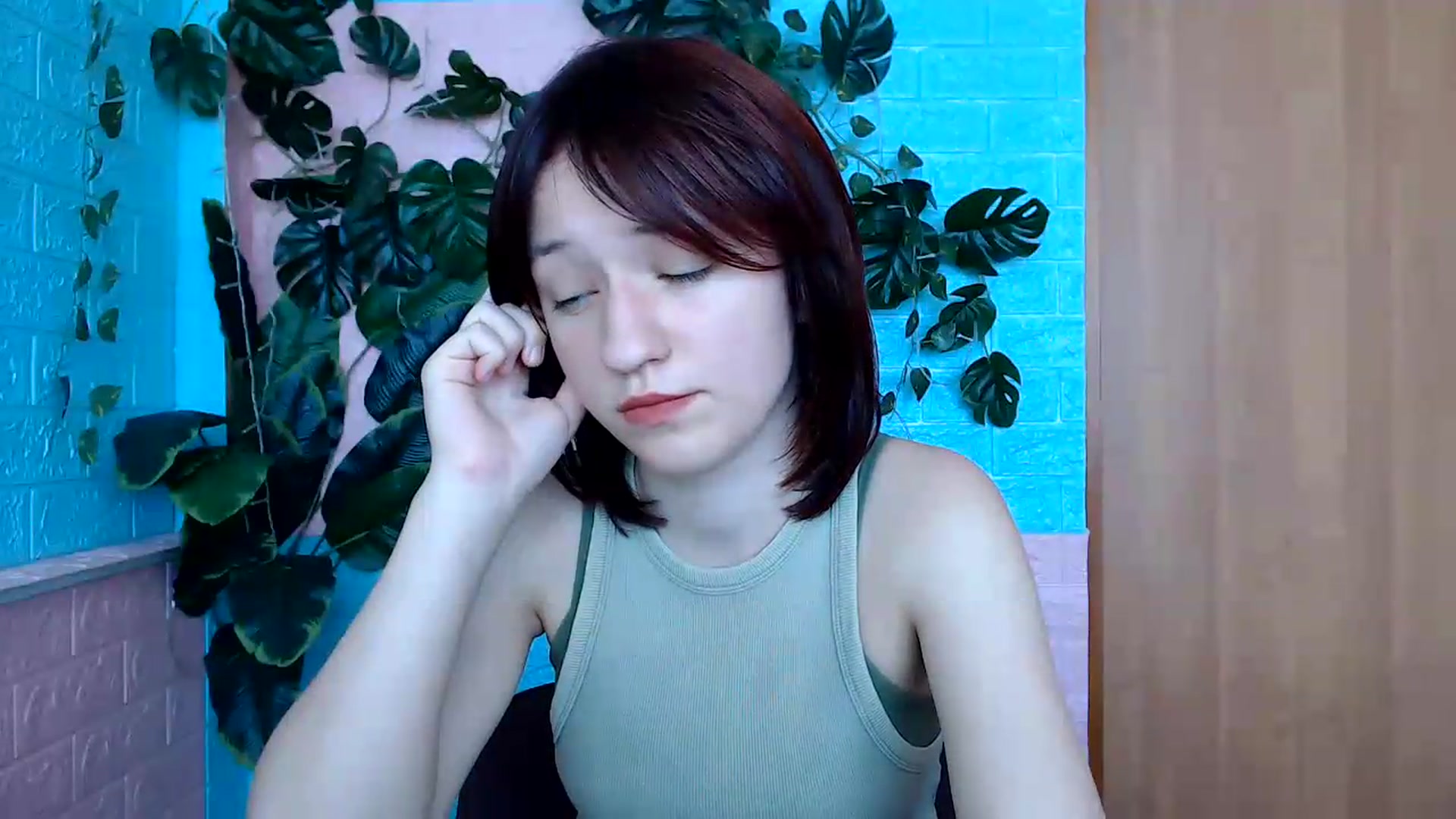 Gallery image thumbnail from Marina_'s myfreecams stream on, 08/16/2026, 13:15 image 17 of 20