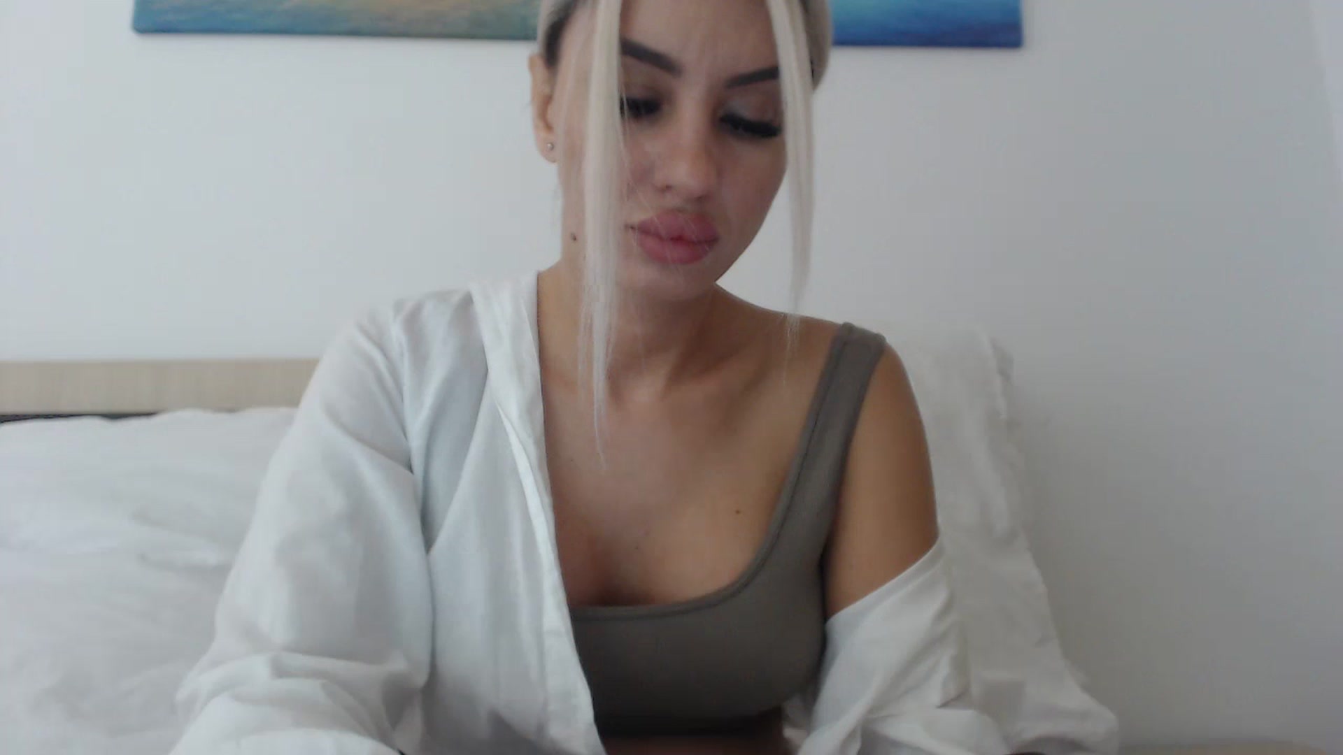 Gallery image thumbnail from Marisaisa's myfreecams stream on, 11/23/2023, 14:51 image 17 of 20
