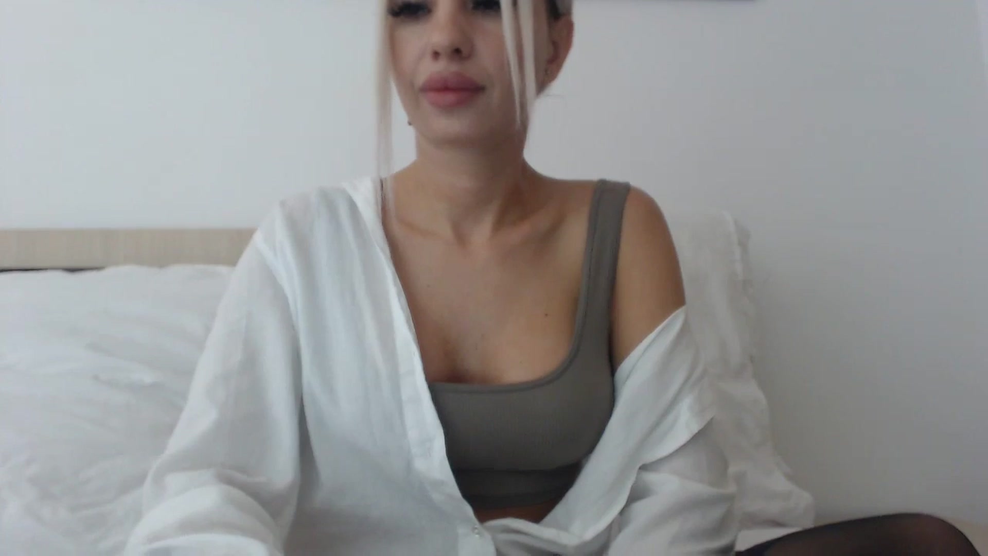 Gallery image thumbnail from Marisaisa's myfreecams stream on, 11/23/2023, 14:51 image 2 of 20